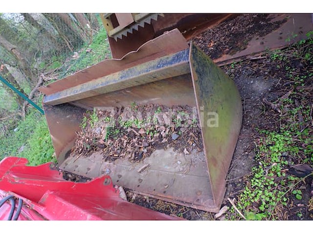 Kraantank merk en model onleesbaar - afbeelding 6 van  6