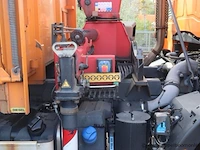 Kraanwagen iveco 190el, datum 1ste inschr 4/12/2014, chassis nr zcfa61vj202629525, diesel, euro vi, ttm 19000kg, vv kraan hmf rcl 5300 en graafbak, km-stand laatste keuring 95562, schade rondom - afbeelding 20 van  25