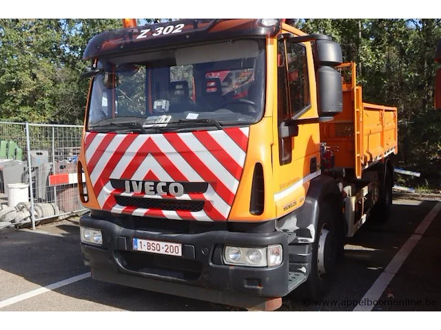 Kraanwagen iveco ml190el, datum 1ste inschr 23/08/2011, chassis nr zcfa1v0402581183, diesel, euro 5, km-stand laatste keuring 132657, vv kraan hmf rcl 5300 - afbeelding 1 van  16