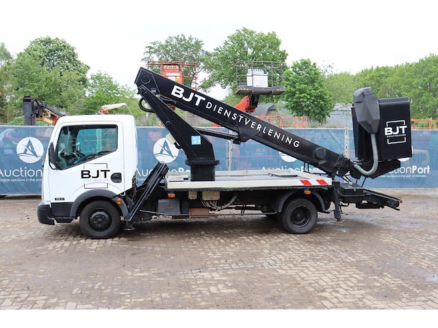 Kraanwagen nissan gsr diesel 2008 - afbeelding 1 van  1