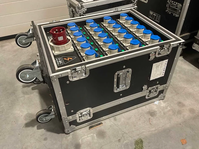 Krachtstroomverdeler 32a + powerlock - afbeelding 7 van  11
