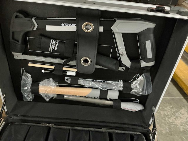 Kraftwerk gereedschapskoffer met inhoud - afbeelding 4 van  6