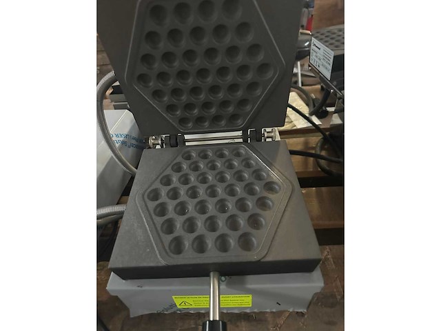 Krampouz - wecaua - professioneel bubbelwafelijzer - afbeelding 2 van  3