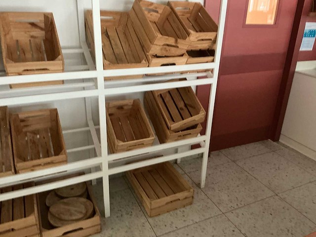 Kratten & tafels winkel meubilair - afbeelding 18 van  21