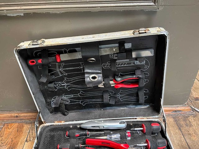 Kreator gereedschapskoffer en schroefmachine bosch - afbeelding 2 van  6