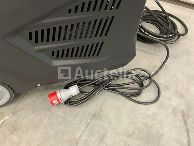 Kremer - 2025 - kr-7300hw - heetwater hogedrukreiniger - afbeelding 2 van  9
