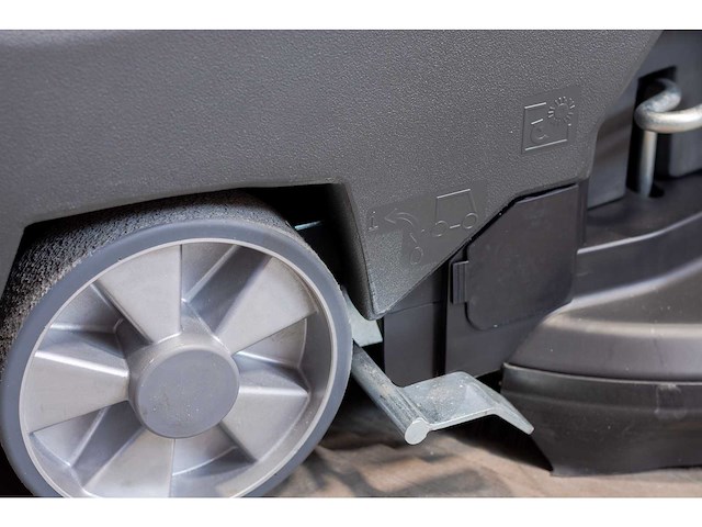 Kremer - 2025 - kr-fl50a - schrob-zuigmachine - afbeelding 18 van  23