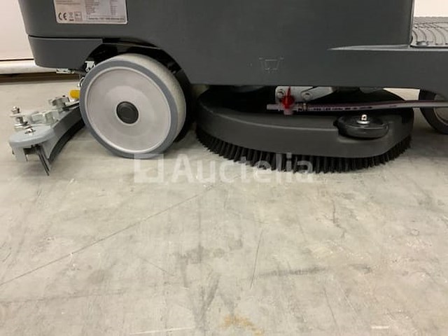Kremer - 2025 - kr-fl70 - zitschrobmachine - afbeelding 5 van  16