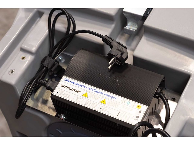 Kremer - 2025 - kr-fr70 - industriële zit schrobzuigmachine - afbeelding 9 van  23