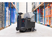 Kremer - 2025 - kr-fr70 - industriële zit schrobzuigmachine - afbeelding 1 van  26