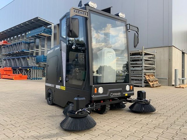 Kremer - 2025 - krs100 - straatveegmachine - afbeelding 12 van  24