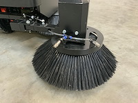 Kremer - 2025 - krs100 - straatveegmachine - afbeelding 9 van  24
