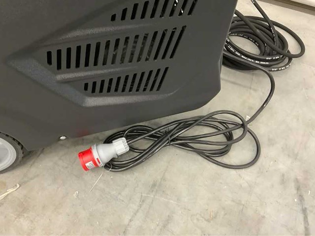 Kremer - kr7300 - heetwater hogedrukreiniger diesel - afbeelding 10 van  13