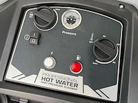 Kremer kr-7300wh heetwater hogedrukreiniger - afbeelding 1 van  3