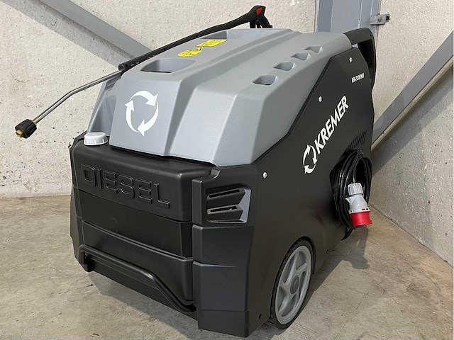 Kremer kr-7300wh heetwater hogedrukreiniger - afbeelding 2 van  2