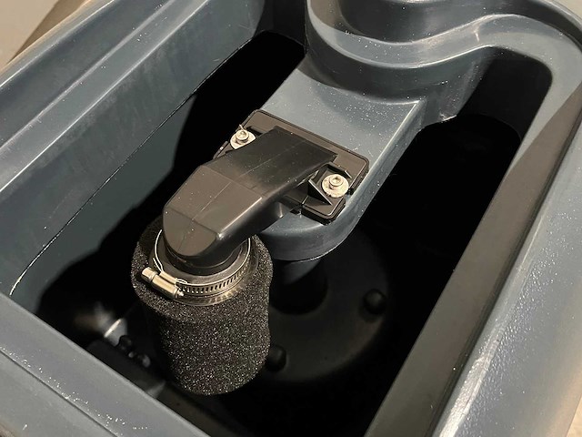 Kremer kr-fr70 zelfrijdende vloerschrobmachine - afbeelding 4 van  23