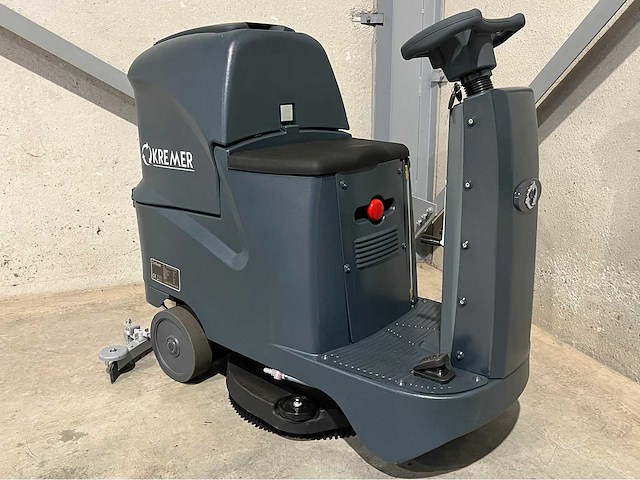 Kremer kr-fr70 zelfrijdende vloerschrobmachine - afbeelding 1 van  23