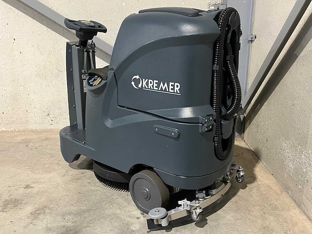 Kremer kr-fr70 zelfrijdende vloerschrobmachine - afbeelding 22 van  23