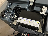 Kremer kr-fr90 zelfrijdende vloerschrobmachine - afbeelding 4 van  33