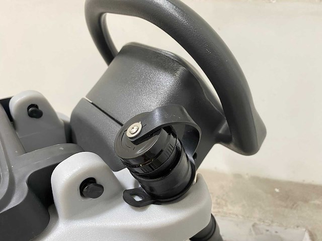 Kremer krfl50-a vloerschrobmachine - afbeelding 1 van  14