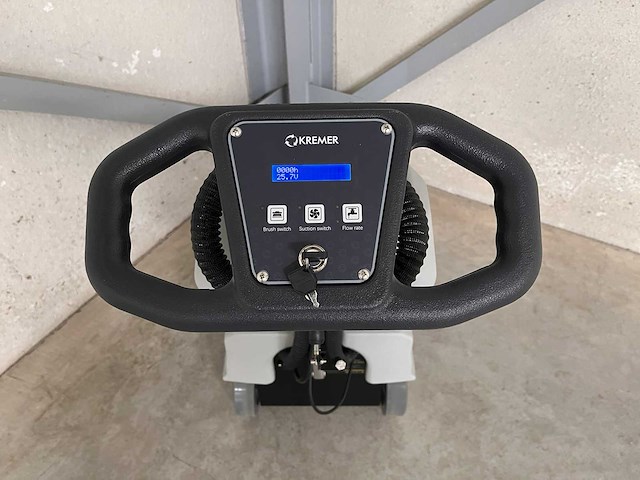Kremer krm30 vloerschrobmachine - afbeelding 2 van  8