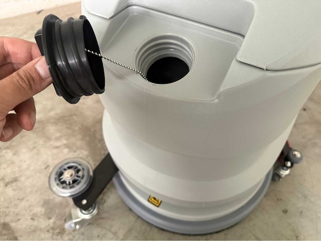 Kremer krm350 vloerschrobmachine - afbeelding 7 van  13