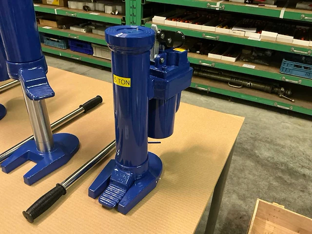 Krik laag model met draaibare voet - afbeelding 1 van  6