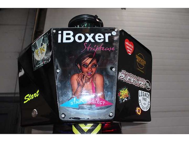 Kriss kross - striptease - i boxer - speelautomaat - afbeelding 1 van  9