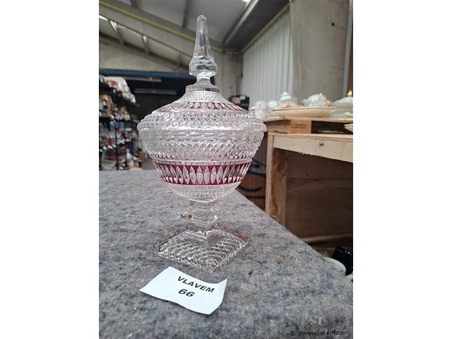 Kristal bokaal met deksel - afbeelding 1 van  4