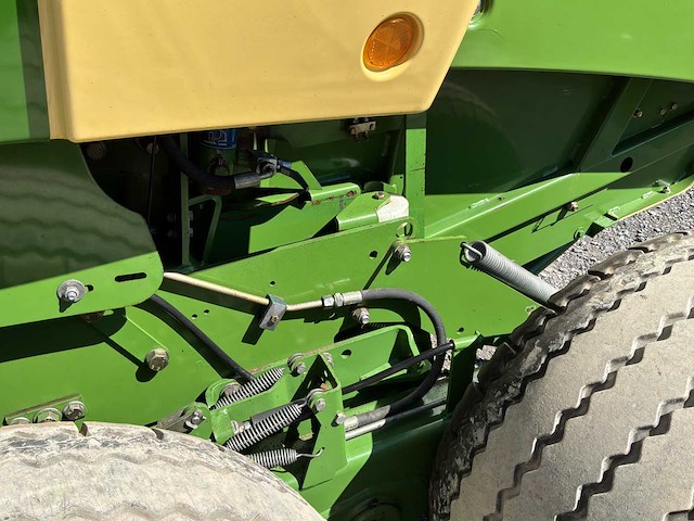 Krone v210 ronde balenmachine - afbeelding 9 van  26