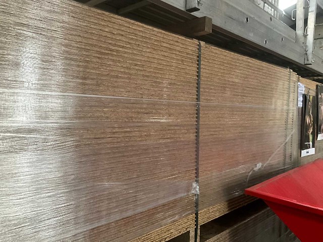Kronospan osb3 tg4 osb platen (100x) - afbeelding 1 van  5