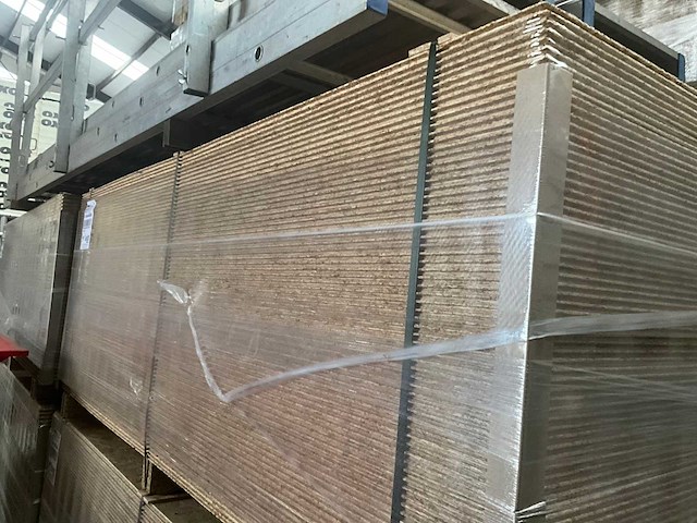 Kronospan osb3 tg4 osb platen (50x) - afbeelding 1 van  7