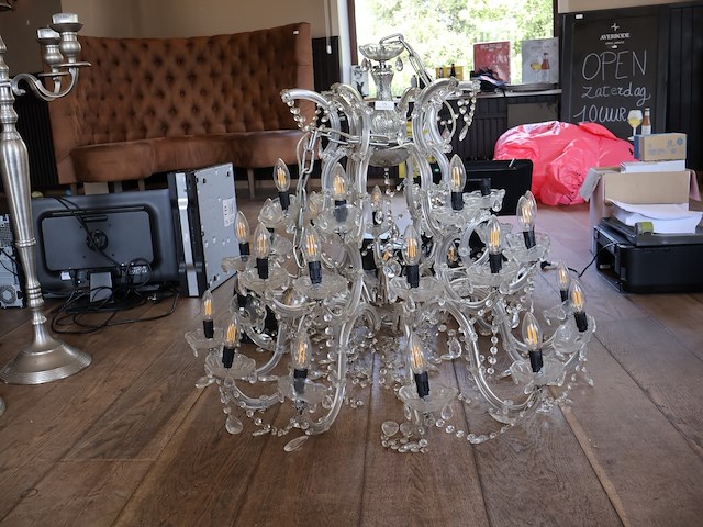 Kroonluchter - afbeelding 1 van  4