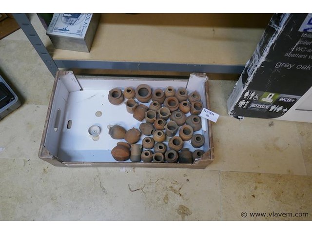 Kruikjes en potjes - afbeelding 1 van  1