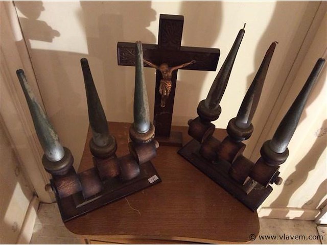 Kruisbeeld + - afbeelding 1 van  2