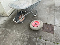 Kruiwagen (2x)+ tuingereedschap - afbeelding 3 van  7