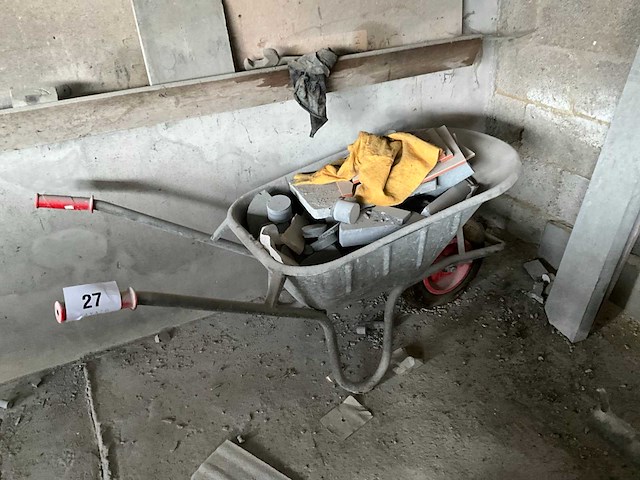 Kruiwagen (2x)+ tuingereedschap - afbeelding 5 van  7