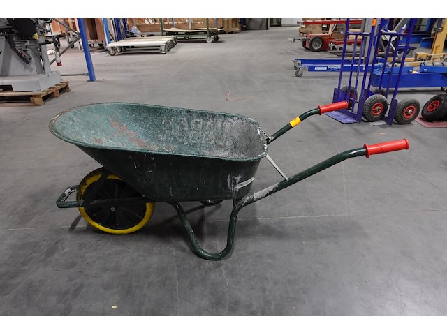 Kruiwagen + drukspuit - afbeelding 1 van  5