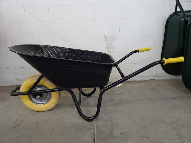 Kruiwagen + emmers - afbeelding 1 van  4