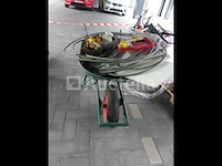 Kruiwagen met inhoud - afbeelding 2 van  9