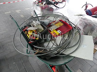 Kruiwagen met inhoud - afbeelding 9 van  9