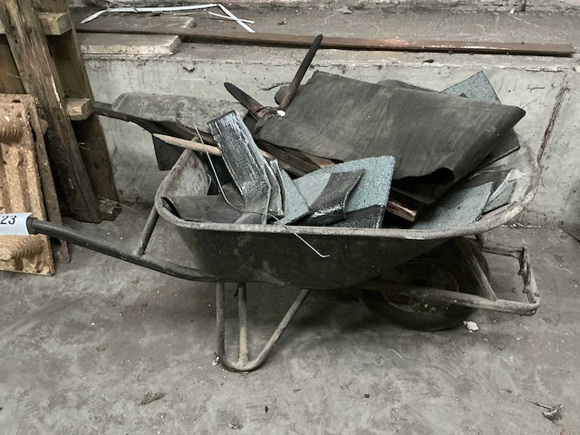 Kruiwagen + steekwagen - afbeelding 1 van  3