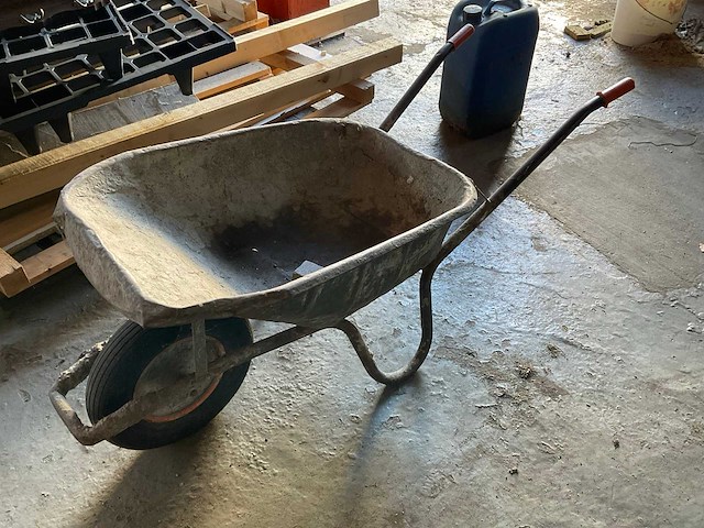 Kruiwagen - afbeelding 1 van  1