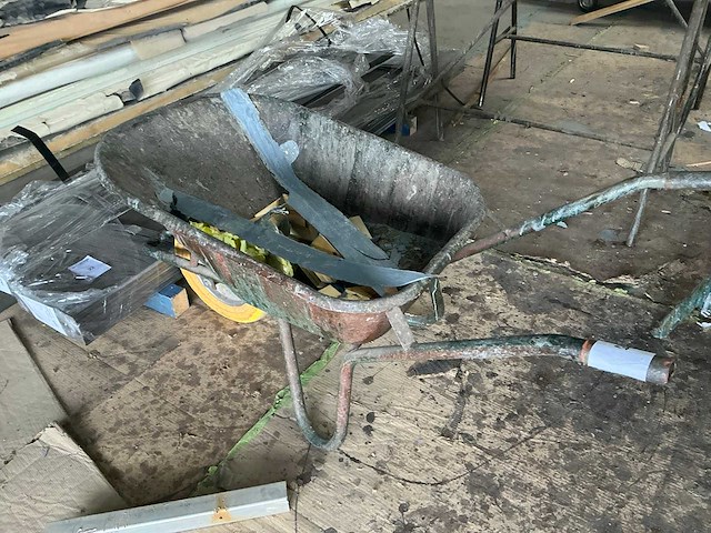 Kruiwagen - afbeelding 2 van  3