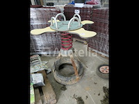 Kruiwagenwielen en speeltuinspel