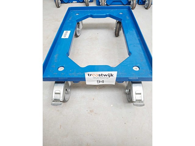 Kruizinga - - werkplaatsmeubilair (5x) - afbeelding 2 van  2