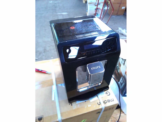 Krups bonen-op-kopje koffiemachine met roestvrijstalen melkkan, 2 kopjes tegelijk - afbeelding 8 van  8