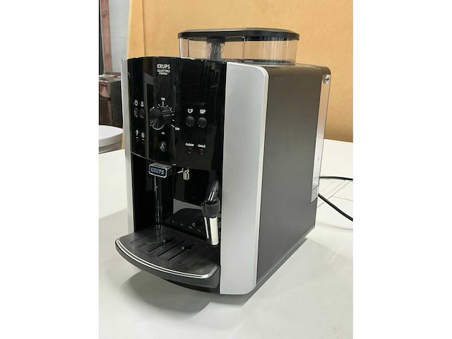 Krups quattro force koffie- & espressomachine - afbeelding 1 van  4