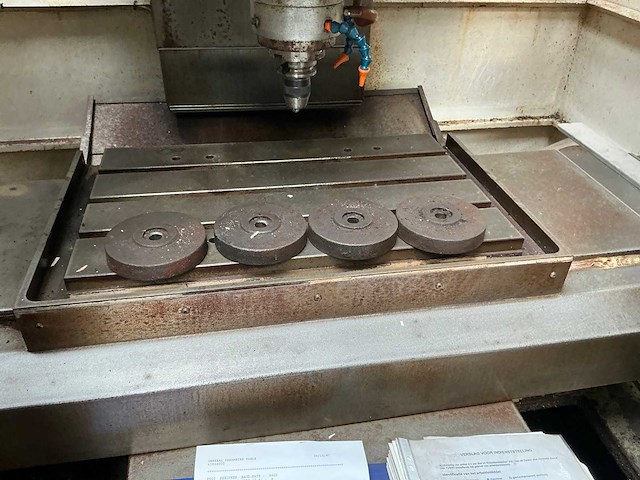 Kryle vmc 500b freesmachines - afbeelding 10 van  11