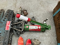 Ks tools 15t hand hydraulische buigmachine - afbeelding 4 van  10